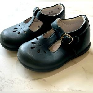 Stride rite mary jane shoes Katy 5.5 girl infant shoes black